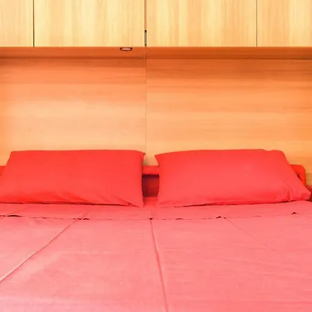 Comfortable One-room Apartment, Stadium Area.