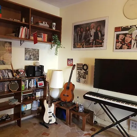 Comfortable One-room Apartment, Stadium Area. شقة *